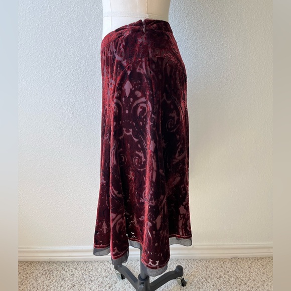 Harold's Burgundy Velvet A-Line Skirt - Picture 2 of 5